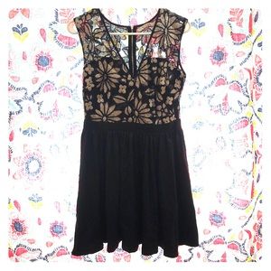 Francesca’s Black and Gold Party Dress